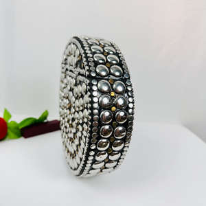 Sac à main de soirée antique moderne personnalisé pour femmes fait à la main en mosaïque d'aluminium indien sculpture en plaqué or pochette polie ethnique - Product Image 4