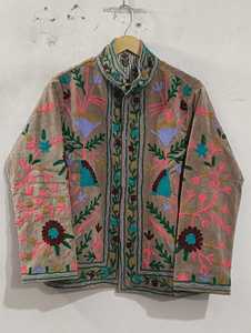 เสื้อแจ็คเก็ตปักลายดอกไม้สไตล์ซูซานี งานแฮนด์เมด ผ้ากำมะหยี่วินเทจ ปักลายดอกไม้ คอตั้ง แขนยาว สไตล์โบโฮ สำหรับผู้หญิง - Product Image 3