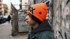 Gorro de Punto Naranja para Hombre, Gorro de Invierno con Puño, Unisex, Estilo Urbano, Gorro con Diseño de Calavera, Logotipo Personalizado, Accesorio de Moda al por Mayor - Product Image 3