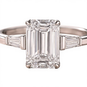 แหวนหมั้นเพชรทรงเอเมอรัลด์คัทที่เพาะเลี้ยงในห้องปฏิบัติการ |   แหวนทอง 14K ชุบทองคำขาว ประดับเพชรทรงบาแกตต์ 4.50 กะรัต รุ่น Trilogy Tapered สำหรับงานแต่งงานที่ได้รับการรับรอง - Product Image 1