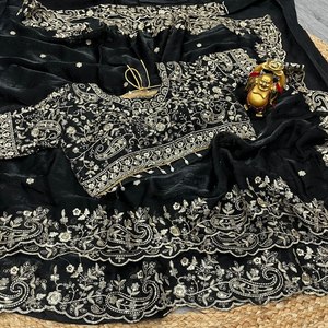 Sari luxueux en soie Space Silk avec broderie Zari, et pièce de chemisier assortie entièrement brodée Zari, largeur 44 pouces, tenue ethnique - Product Image 3