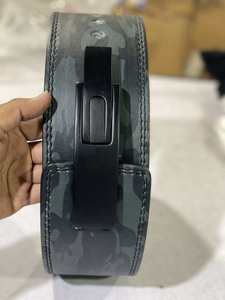 Cinturones de levantamiento de pesas de 10 mm y 13 mm con logo personalizado / Cinturones de levantamiento de pesas para gimnasio, de cuero, con soporte lumbar resistente. - Product Image 4