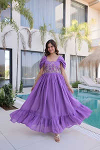 Vestido de fiesta con mangas cortas plisadas y bordado de cuentas de diseñador - Product Image 5