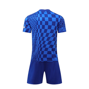 Uniformes de fútbol 100% poliéster más vendidos, camisetas de fútbol de alta calidad cosidas a máquina a precios de mayorista - Product Image 2