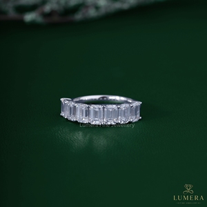 Anillo de Eternidad con Diamantes Creados en Laboratorio, Corte Esmeralda, 3.96CT, de Lujo, para Novia, Anillo Combinable para Mujer - Product Image 4