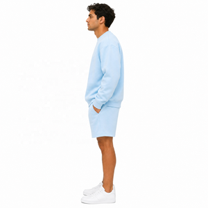 เสื้อสเวตเชิ้ตคอกลมและกางเกงขาสั้นผู้ชาย OEM สไตล์มินิมอลสตรีทแวร์ เสื้อฮู้ดดี้โอเวอร์ไซส์ผ้าฟลีซพร้อมโลโก้ด้านหน้า ชุดลำลอง - Product Image 4