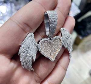 Colgante de Ala en Forma de Corazón con Diamantes de Imitación, Aleación Chapada en Rodio, Amuleto Unisex Estilo Hiphop - Product Image 2