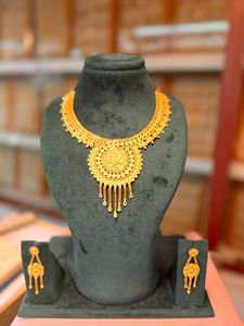 24K <b>Gold</b> Plated Dubai Vintage Fashion Jewelry <b>Set</b> Classic Pearl Flower Necklace Earrings <b>Bangles</b> Combs Brooches for Women - Product Image 4