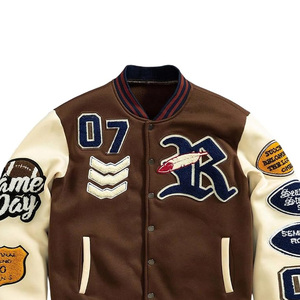 Chaqueta Varsity Y2K para Hombre con Diseño de Letras y Bloques de Color, Precio al por Mayor Razonable, Hecha con la Mejor Calidad - Product Image 3