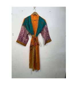 Bata Kimono de Seda con Parches, Ligera y Colorida, Cárdigan de Seda con Estampado Floral Bohemio, Bata de Baño para Mujer - Product Image 1