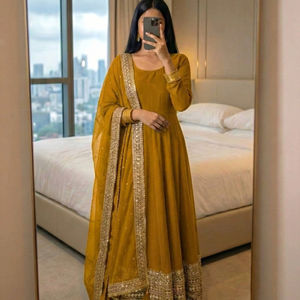 Ramdev Trading - Kurta/Kurti de Mujer, Corte Regular, Moderno, de Secado Rápido, con Estampado Digital en Seda Romana de Imitación Georgette Pesada - Product Image 1