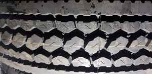 Pneu de camion 100 % qualité supérieure, usage intensif, 315/80R22.5 295/75R22.5 295/80R22.5 12R22.5, radial toutes positions pour remorque et roue motrice - Product Image 4