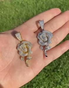 Colgante de moda único con forma de rosa, completamente cubierto de moissanita, de plata de ley, personalizado, estilo hip hop, para rapero, de proveedor indio. - Product Image 4