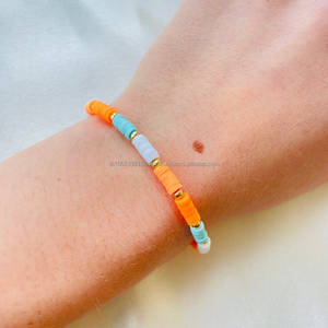 Pulsera de Cuentas de Resina Multicolor Vibrante, Artesanía Khadim, Modelo KH-772, Joyería Hecha a Mano, Elegante, Duradera y Ligera, 66 mm - Product Image 2