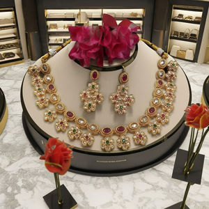 Conjunto de Collar Kundan Chapado en Oro con Piedras Rojas, Verdes y Blancas, Conjunto de Joyería Geométrica India de Moda para Bodas, Venta al Por Mayor - Product Image 3