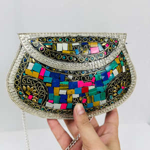 Bolso de mano de aluminio étnico multicolor hecho a mano para boda, bolso de mano de noche, bolso cruzado con escultura pulida moderna - Product Image 2