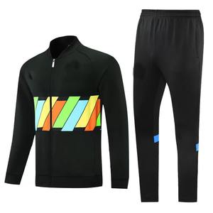 Nuevo Conjunto Deportivo Informal de 2 Piezas con Diseño Personalizado para Hombre, Traje Deportivo Ligero y Transpirable para Fútbol - Product Image 3