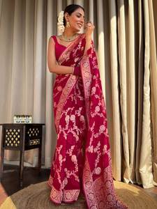 Sari en soie Banarasi avec travail Zari, look royal - Product Image 2