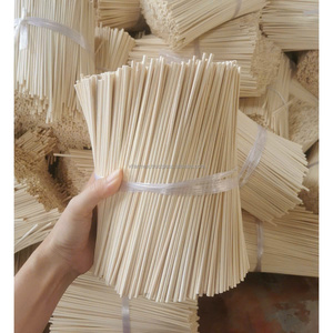 Varillas de Ratán Natural Hechas a Mano, Cestas Religiosas Tejidas, Suministros para Manualidades, Decoración del Hogar, Origen Ho Chi Minh City, Ratán Natural - Product Image 1