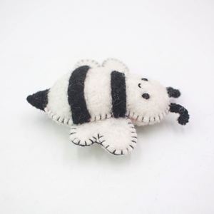 Wholesale Stitched Felt Halloween <b>Bee</b> Ornament Spooky Black Orange Hanging Decor <b>Gift</b> Set for Child - Product Image 2
