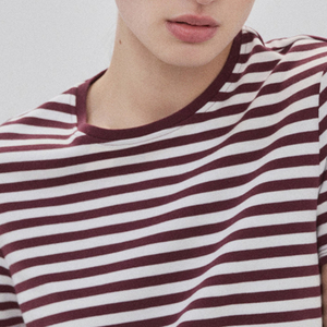 T-shirt décontracté pour femme à rayures, design chic et de haute qualité à prix abordable pour les acheteurs en gros 2026 - Product Image 2