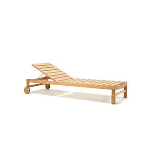 Chaise longue en teck massif de qualité supérieure, mobilier d'extérieur pour hôtel de luxe, resort, villa, bord de piscine, jardin, usage commercial - Product Image 3