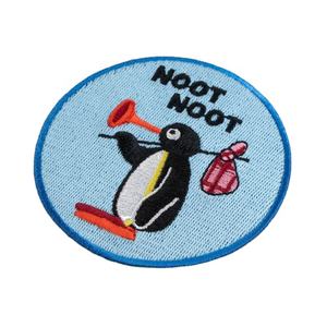 Badge nominatif personnalisé en tissu toile brodé de haute qualité avec motif cœur et fleur, appliqué pour chapeau, broderie légère - Product Image 5