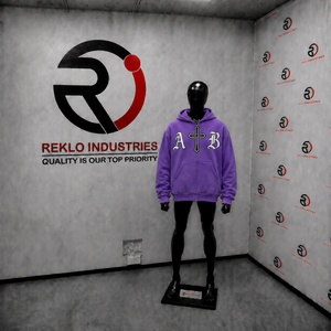 Sudadera con capucha morada personalizada con cremallera, estilo gótico oversize con gráfico de cruz y letras AB, ropa urbana unisex, sudadera con capucha de moda para hombres y mujeres - Product Image 3