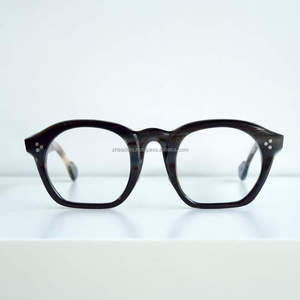 Lunettes de soleil en corne de buffle, lunettes en corne naturelle, fabrication artisanale, épaisses, mates, écologiques, luxe, modernes, de haute qualité - Product Image 1