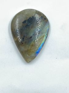 Piedra Preciosa de Labradorita Natural, Color Verde con Efecto Shady, Corte Pera, 26.21 Quilates, para la Elaboración de Joyas - Product Image 2