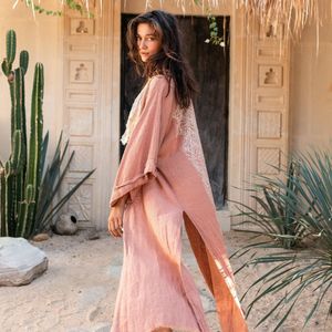 Kimono rosa para mujer, cárdigan tribal estilo Ibiza, capa envolvente, túnica boho, vestido de algodón crudo, pareo, cubrebañador color rosa antiguado - Product Image 1