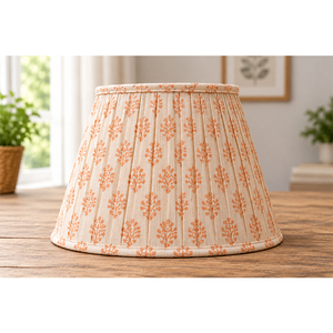 Abat-jour en tissu de lin fleuri |   Abat-jour plissé artisanal pour lampes de table, de sol et suspendues - Product Image 1