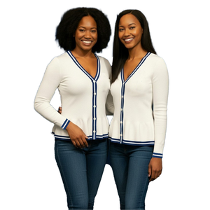 Cardigan en tricot blanc ZPB avec bordure bleue, col en V, manches longues, style classique, fermeture boutonnée sur toute la longueur, à porter en toutes saisons - Product Image 1