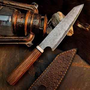 Cuchillo de Chef Profesional de Acero de Damasco Forjado a Mano, Ecológico, con Mango de Madera Pakka y Opción de Logotipo Personalizado - Product Image 4