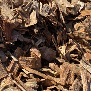Copeaux de bois naturels pour combustible énergétique, industrie de la pâte à papier, copeaux de bois dur mélangés pin eucalyptus, vente en gros en vrac, expert en vente en gros - Product Image 1