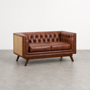 Sofá Chesterfield de Cuero Genuino Premium de 2 Plazas, Sofá Tradicional con Brazos Enrollados para Sala de Estar, Muebles de Lujo para Villa - Dona - Product Image 1
