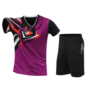 Uniforme de Tenis para Hombre, Última Moda, Corte Cómodo, Cuello en V, Manga Corta, Color Personalizado, Logotipo Frontal, Secado Rápido, Alta Calidad - Product Image 2