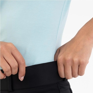 Chemise de compétition équestre de haute qualité, extensible dans 4 directions, en tissu technique doux au toucher, idéale pour la compétition et les spectacles. - Product Image 3