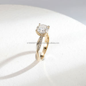 Anillo de compromiso de moissanita redondo clásico para mujer, joyería nupcial solitaria inspirada en diamantes - Product Image 1