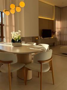 Ensemble de table à manger ovale en teck massif moderne avec chaises rembourrées, meubles de salle à manger scandinaves de luxe - Product Image 4