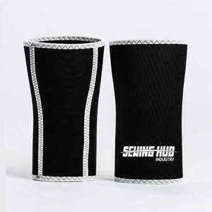Genouillères en néoprène pour hommes et femmes offrant une couverture sécurisée, une mobilité flexible, une compression de soutien et une protection renforcée pour la pratique sportive - Product Image 1