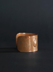 Brazalete Abierto de Cobre Grabado Texturizado, Hecho a Mano, Personalizado, Joyería Energética de Bienestar Terapéutico para Navidad - Product Image 2