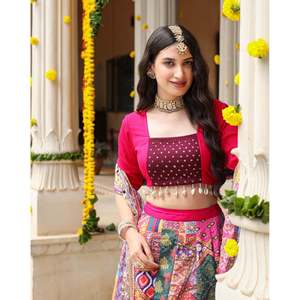 Lehenga Choli de Seda Rosa para Mujer Jiyana con Trabajo de Espejos, Talla XS, Top de Manga Media - Product Image 6