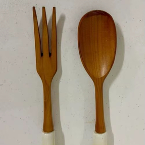 Ensemble d'ustensiles de service pour salade en bois naturel, cuillère et fourchette, outil de cuisine écologique pour la préparation des salades - Product Image 1