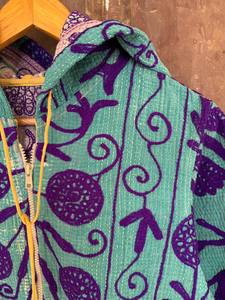Chaqueta con Capucha Suzani Kantha Paisley, Hecha a Mano, Bordada, de Patchwork de Algodón, Estilo Bohemio Vintage, Abrigo de Invierno para Mujer, Venta al Por Mayor Personalizada - Product Image 2