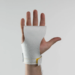 Unisex Leather Hand Grip for Weightlifting Gym Padded Palm Grips for Pull Ups Rows Fitness <b>Training</b> session Gear Supplier - Product Image 2