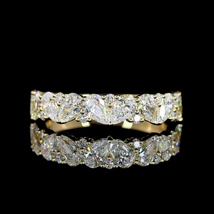 Anillo de Eternidad Minimalista con Diamante Cultivado en Laboratorio de Corte Pera de 3.25 CT, Certificado IGI, Oro Sólido de 18K, Joyería Fina Personalizada para Mujer - Product Image 1