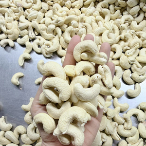 Factory Price Vacuum Packed Cashew <b>Nuts</b> SANTIGO Cashew Low MOQ Kaju <b>Nuts</b> - Product Image 1