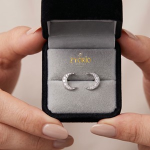 ต่างหูรูปพระจันทร์เสี้ยวทองคำ 14K สำหรับผู้หญิงจาก Zyorio Jewels ประดับเพชรทรงลูกแพร์สังเคราะห์แบบไมโครเพฟ เครื่องประดับหรูหราสำหรับวันครบรอบ - Product Image 5