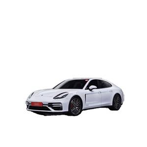Porsche Panamera 4.0 GTS 2023 avec volant à gauche, sièges en cuir, caméra de recul, seulement 3 016 km parcourus - Product Image 1